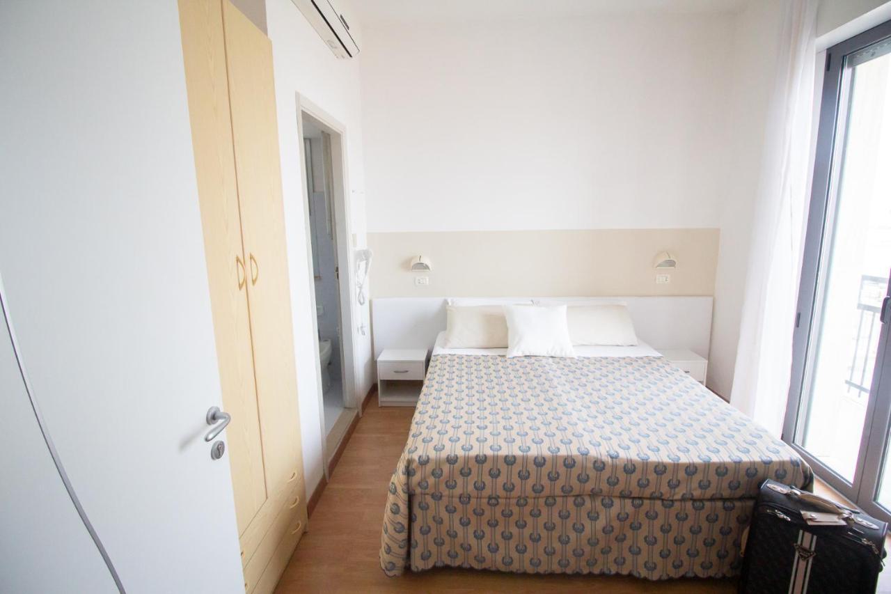 Hotel Morri Bellaria-Igea Marina Exteriör bild